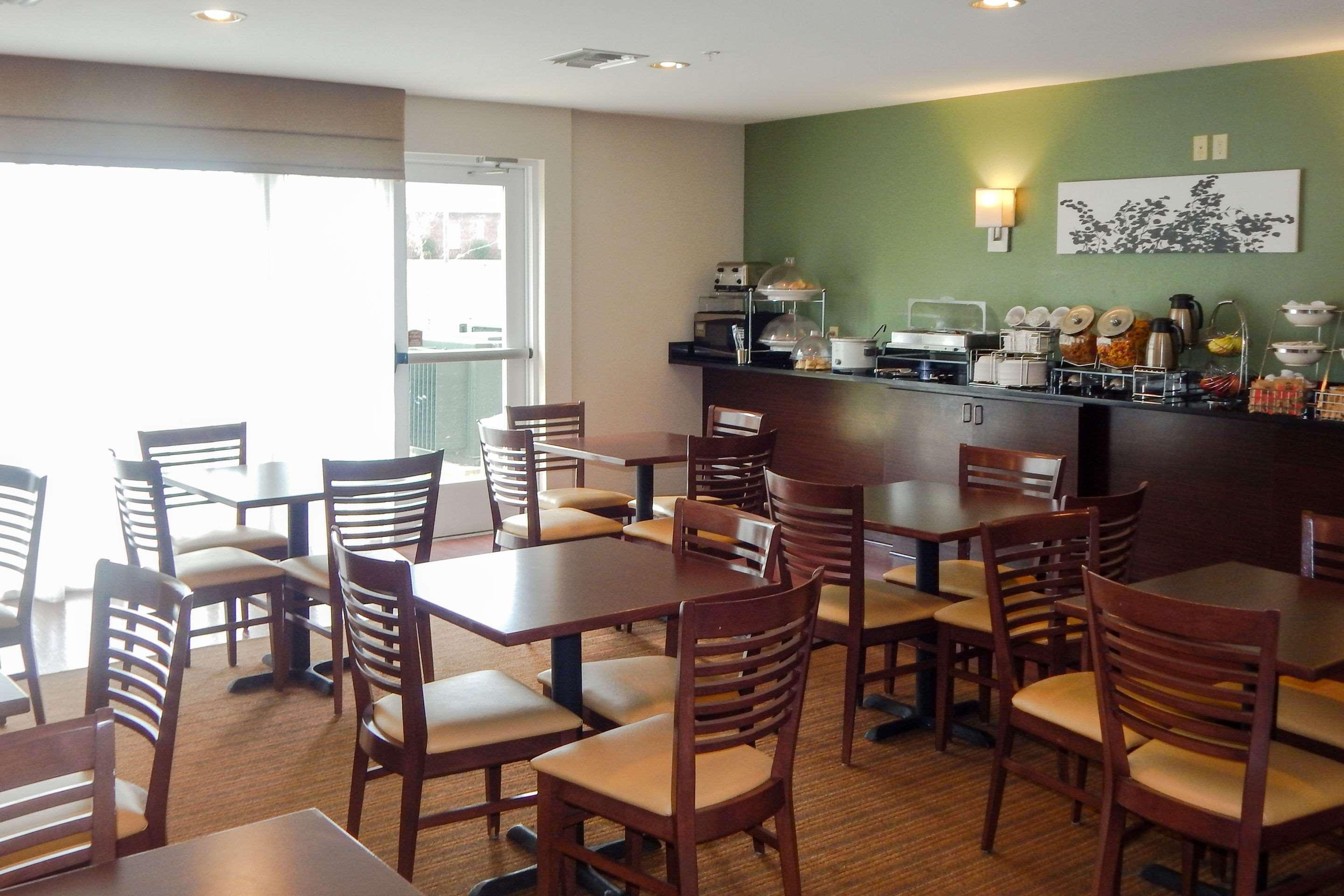 Sleep Inn & Suites Near Liberty Place I-65 Evergreen Eksteriør billede
