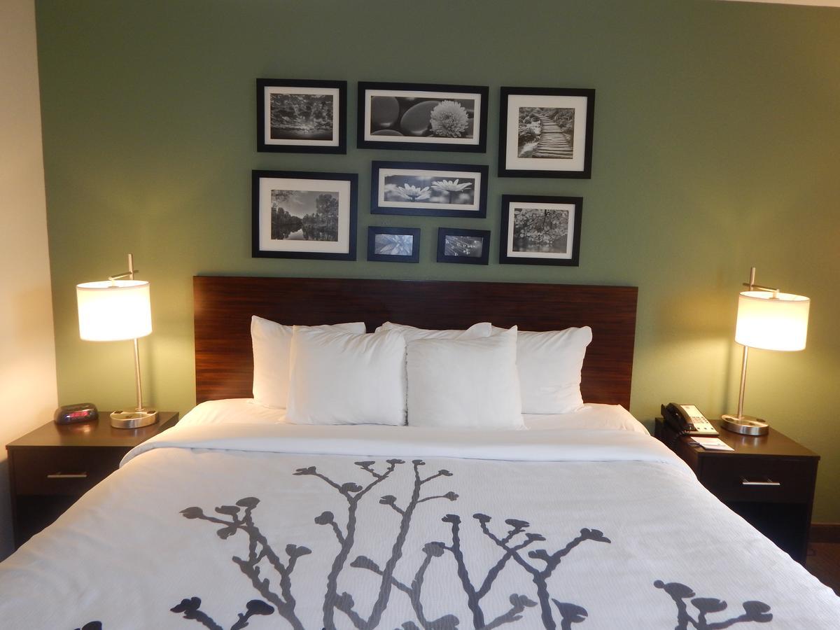 Sleep Inn & Suites Near Liberty Place I-65 Evergreen Eksteriør billede